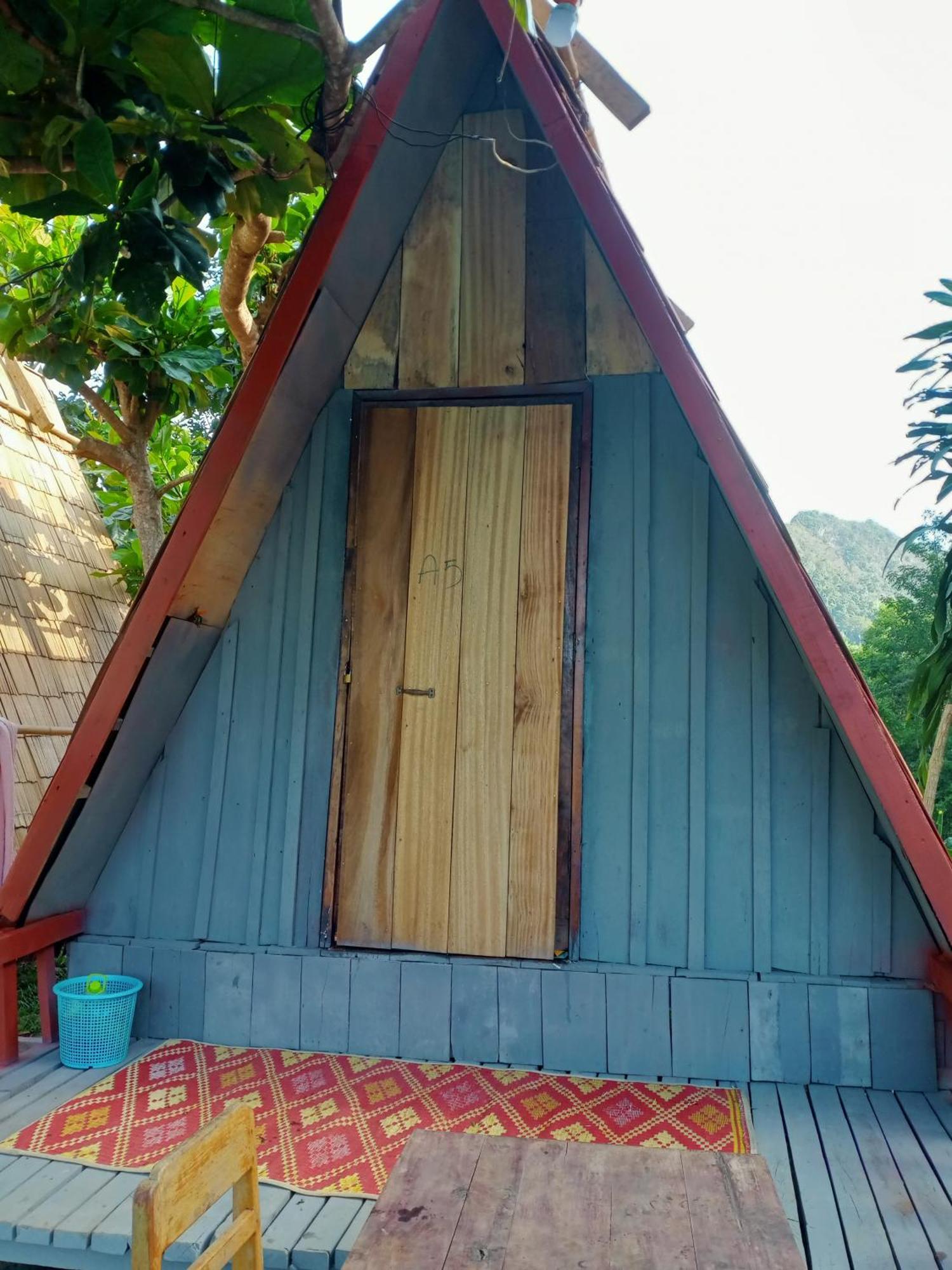 Campingsite Swimming Pool Ban Nongkham Room photo